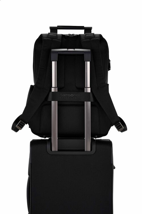 【SBL SIGNATURE UB1】15.6吋筆電後背包輕盈、耐用、防水且抗污 Samsonite Black Label新秀麗