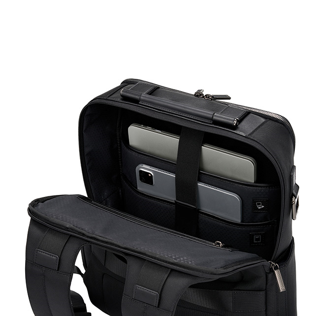 【SBL SIGNATURE UB1】15.6吋筆電後背包輕盈、耐用、防水且抗污 Samsonite Black Label新秀麗